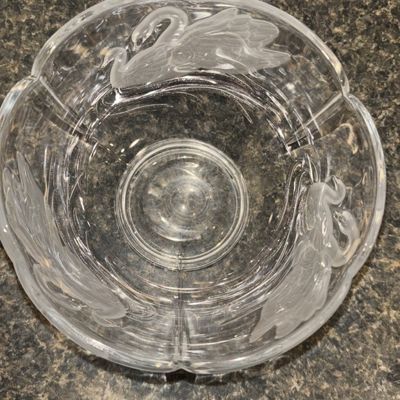6” Crystal Swan Candy/Trinket Dish -24% Lead - Picture 2 of 5